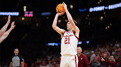 Basketball player shooting the ball