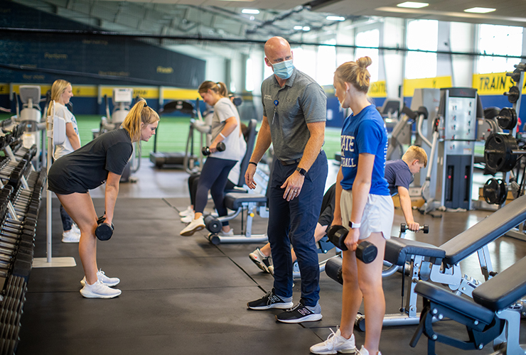 Midwest Basketball Training, Camps & Clinics Sanford Sports Academy